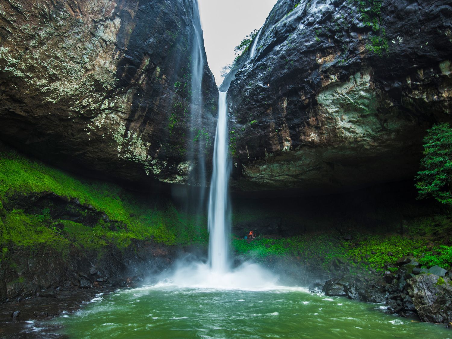 Devkund Waterfall Trek